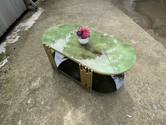 Thanh lý Bàn sofa oval chân sọc sole mặt kính ban-sofa-oval-sole-mat-kinh-mau-xanh Thanh lý Bàn sofa oval chân sọc sole mặt kính