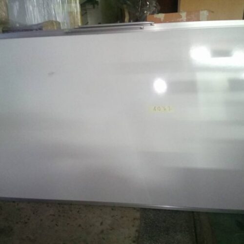 Thanh lý bảng mica loại lớn