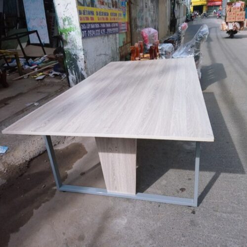 Thanh lý bàn họp chân sắt cao cấp B20 giá rẻ