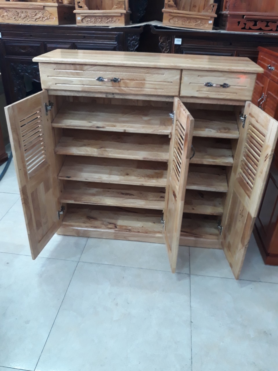 d5a560fc37ecd2b28bfd Thanh lý tủ giày dép cũ 3 cánh