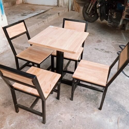 Thanh lý bộ bàn ghế cafe cũ khung sắt mặt gỗ