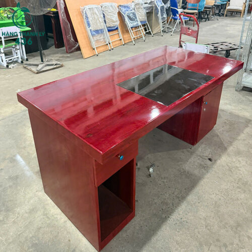 thanh ly ban giam doc 1m6 co hoc ma 07 5