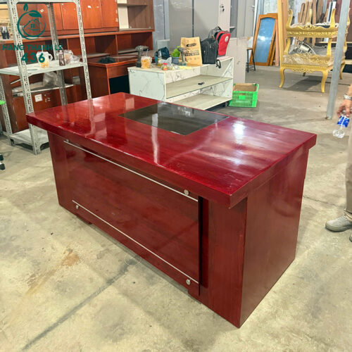 thanh ly ban giam doc 1m6 co hoc ma 07 6