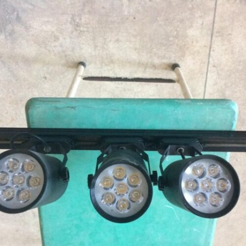 Thanh lý bộ đèn led chiếu tranh