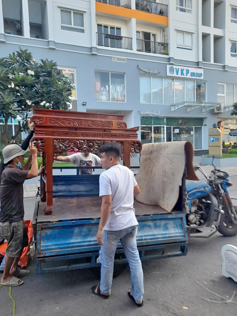 thu-mua-tu-tho-cu-gia-cao Thu Mua Bàn Ghế Cũ Giá Cao Tại TPHCM