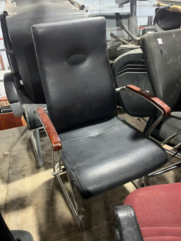 xa kho 80 ghe van phong cu 50k 200k 4