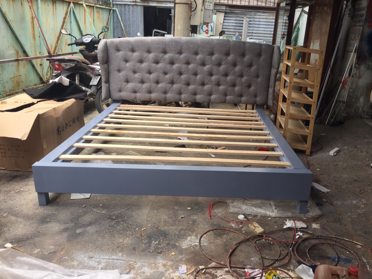 Thanh lý giường bọc vải 1m8 x 2m mới 99% z2072521042931_d088348ef1b8e62e2b7fccd677a79226 Thanh lý giường bọc vải 1m8 x 2m mới 99%