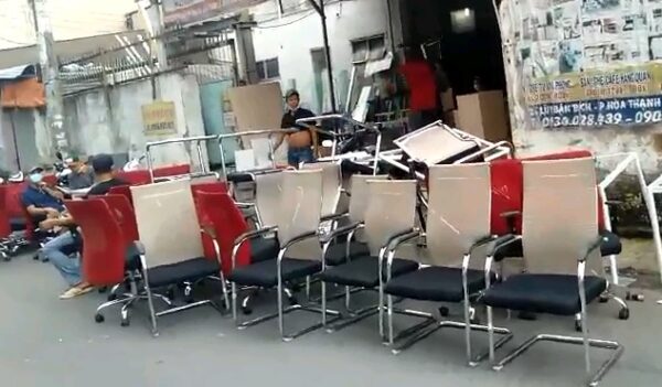 ve lo hang ban ghe van phong 2