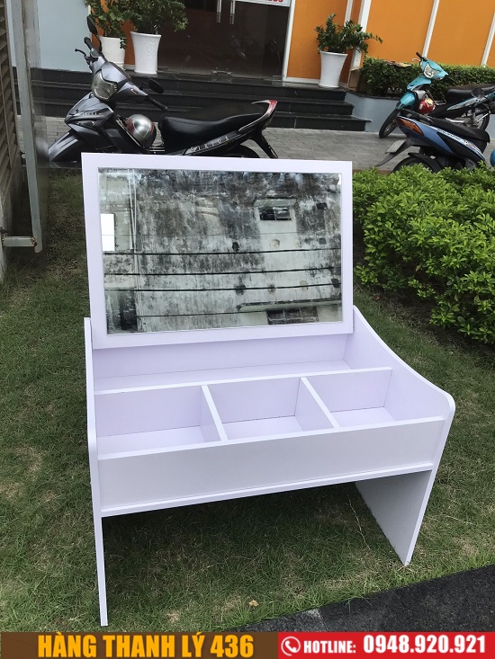 ban-trang-diem-thanh-ly Bàn trang điểm thiết kế độc đáo 60cmx40cm