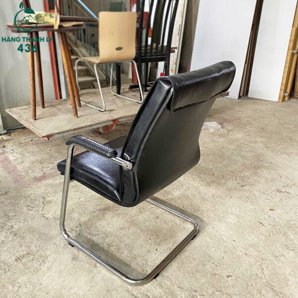 ghe chan quy boc da mau den cu 2