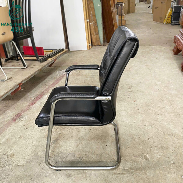 ghe chan quy boc da mau den cu 3