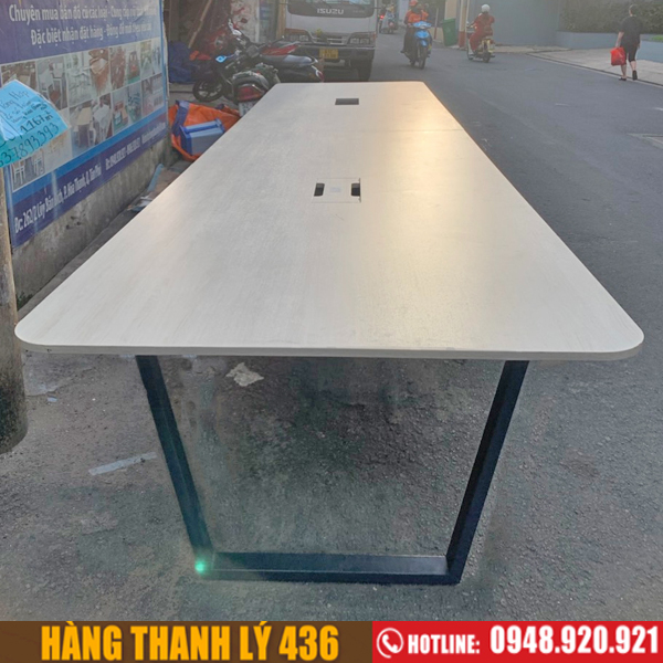 Bàn họp cũ chân sắt 4m8 ban-hop-cu-2 Bàn họp cũ chân sắt 4m8
