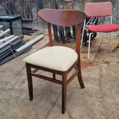 ghe cafe go boc nem trang