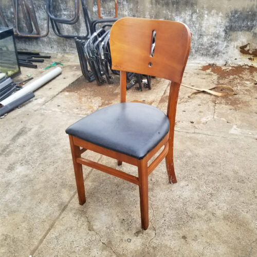 ghe go cu cafe boc nem hien dai