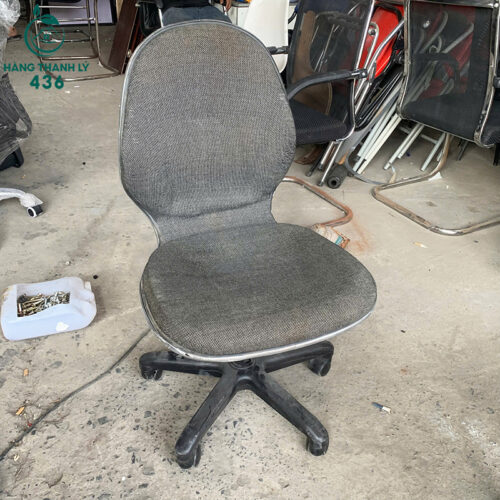 ghe xoay nhan vien vai ni xam cu 2