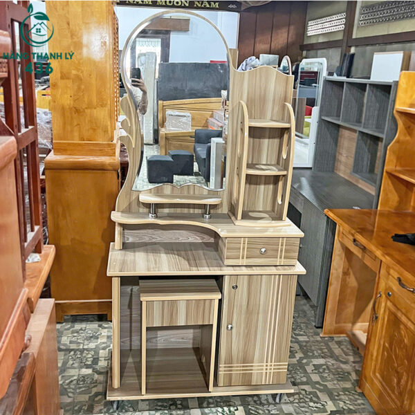 thanh ly ban trang diem go co gan guong 1