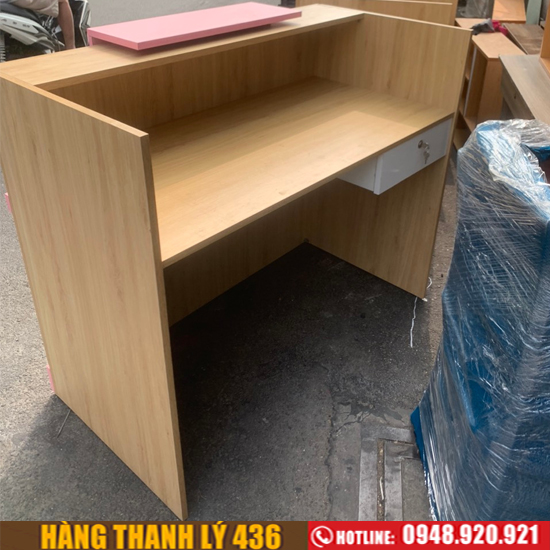 Quầy lễ tân 1m2 tồn kho thanh lý ( có 3 màu) mat-trong-quay Quầy lễ tân 1m2 tồn kho thanh lý ( có 3 màu)
