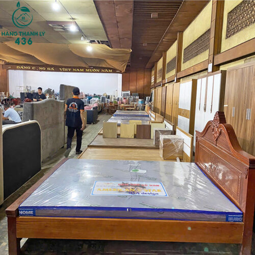 thanh ly giuong ngu go xoan dao hoang gia 1m6 moi 99 4