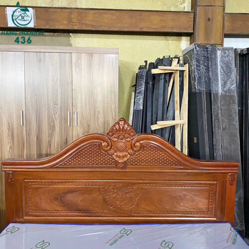 thanh ly giuong ngu go xoan dao hoang gia 1m6 moi 99 5