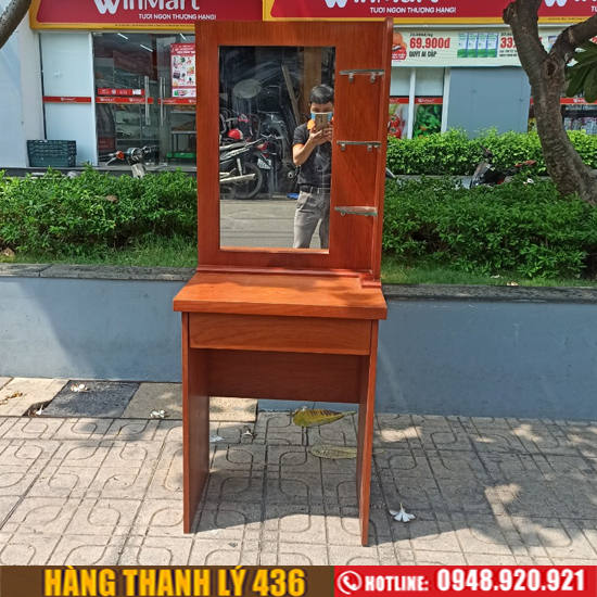 Bàn trang điểm mini