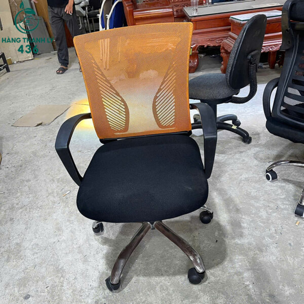 thanh ly ghe chan xoay lung luoi xanh cu gia re 1