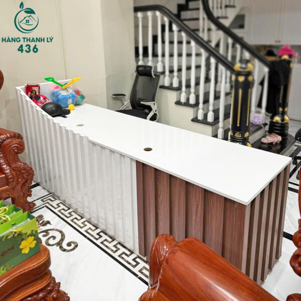 thanh ly quay le tan 2m mau trang sang trong moi 99 1