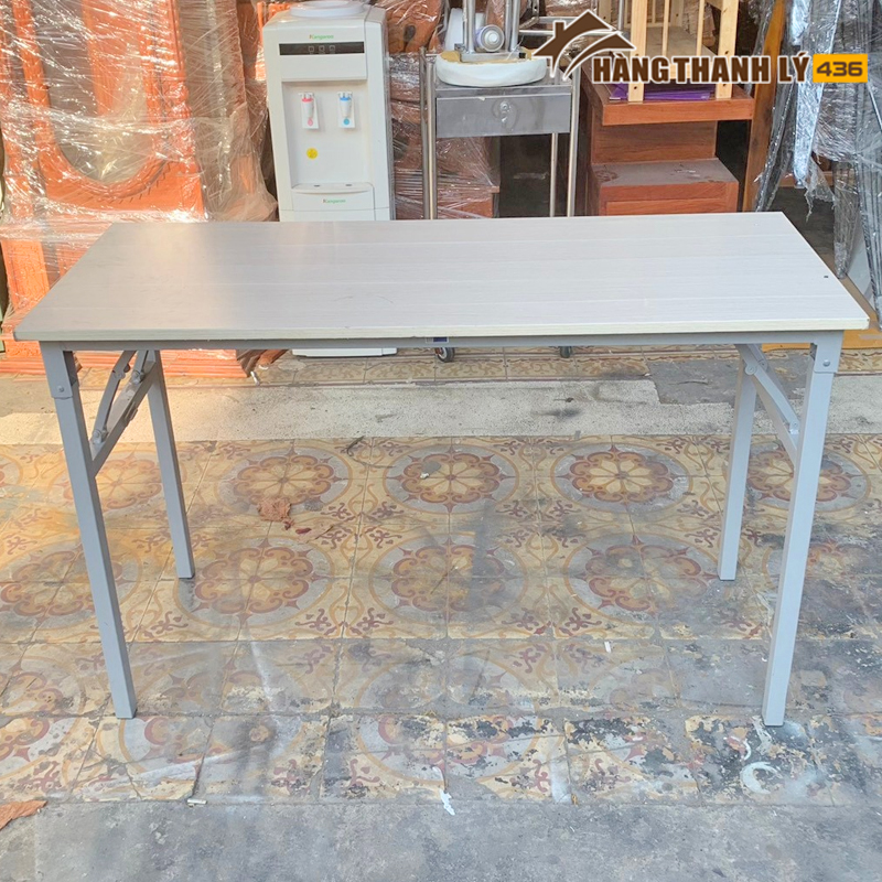 Bàn làm việc chân sắt gấp 1m2 cũ (nhiều mẫu) Ban-lam-viec-cu Bàn làm việc chân sắt gấp 1m2 cũ (nhiều mẫu)