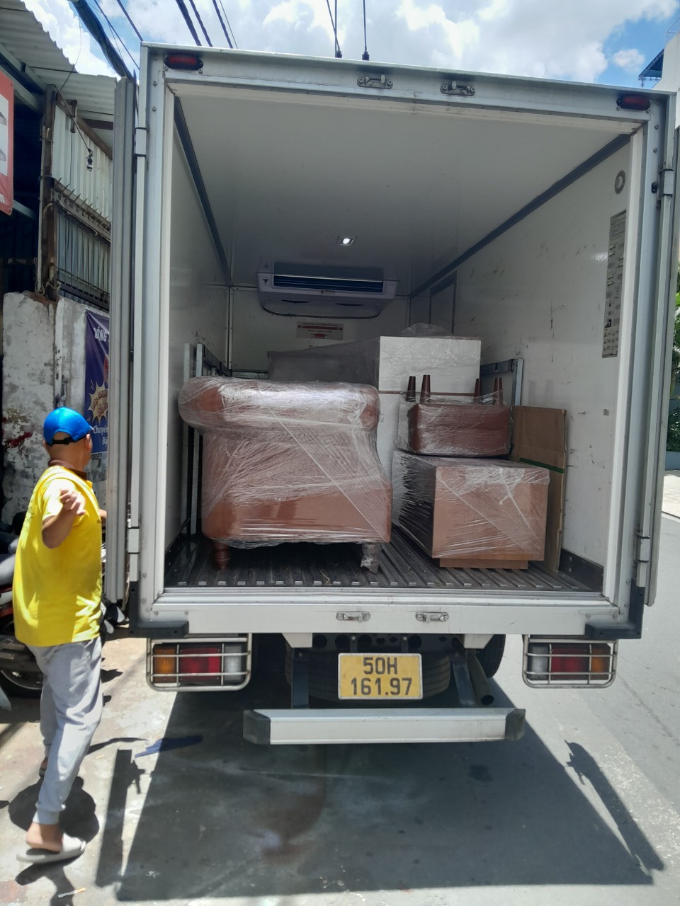 Hình Ảnh Giao Hàng Những Ngày Cuối Tháng 8 Thanh-ly-noi-that-cu-gia-re-tai-TPHCM-14 Hình Ảnh Giao Hàng Những Ngày Cuối Tháng 8