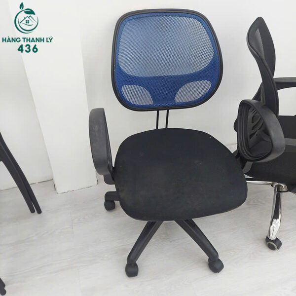 ghe xoay lung luoi co tay cu lung tua mau