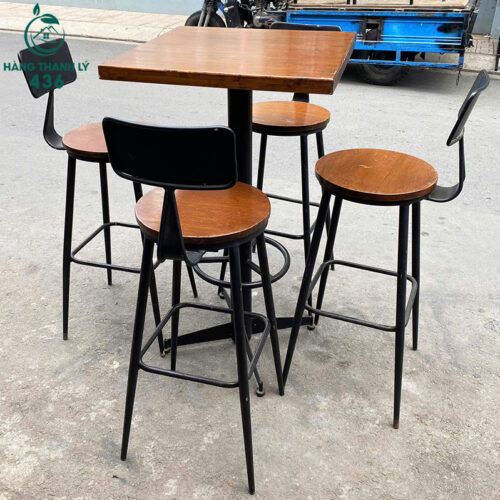 Bàn Quầy Bar Cũ Chân Sắt, Mặt Gỗ Vuông 60CM 4 ban ghe cafe cu 79