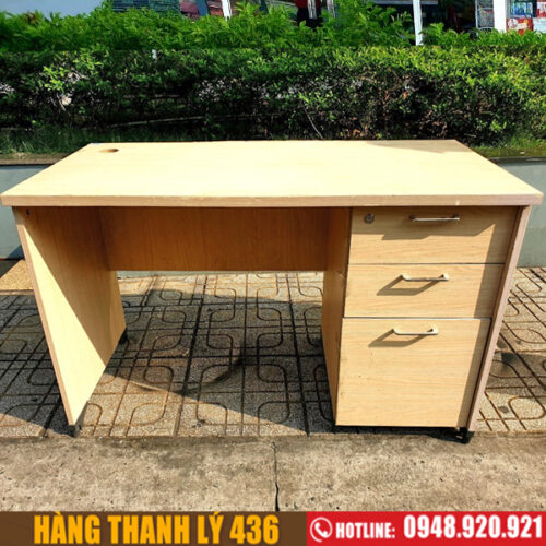 ban lam viec 3 hoc tu