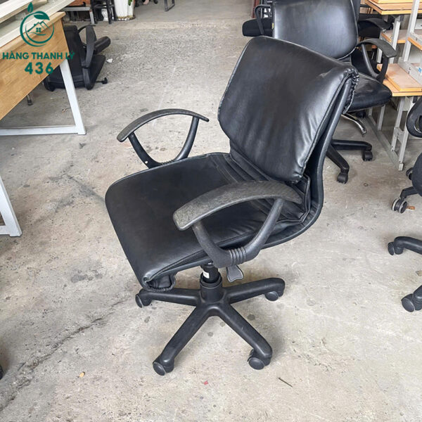 ghe xoay boc da den chan inox cao cap moi 90 3