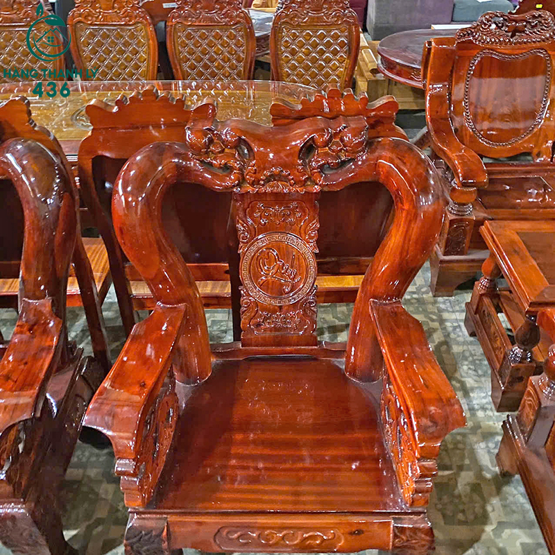 Thanh Lý Bộ Salon Gỗ Tay 12 Chạm Đào Tay Rồng Mới 99% thanh-ly-bo-salon-go-tay-12-cham-dao-tay-rong-moi-99-3 Thanh Lý Bộ Salon Gỗ Tay 12 Chạm Đào Tay Rồng Mới 99%