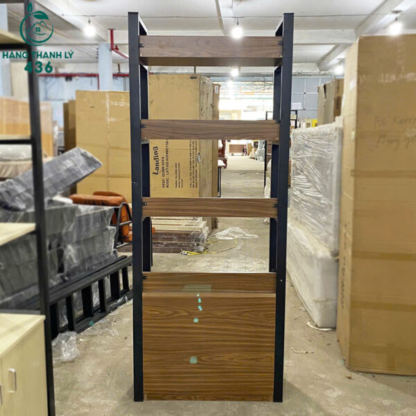 thanh ly ke trung bay khung sat 8