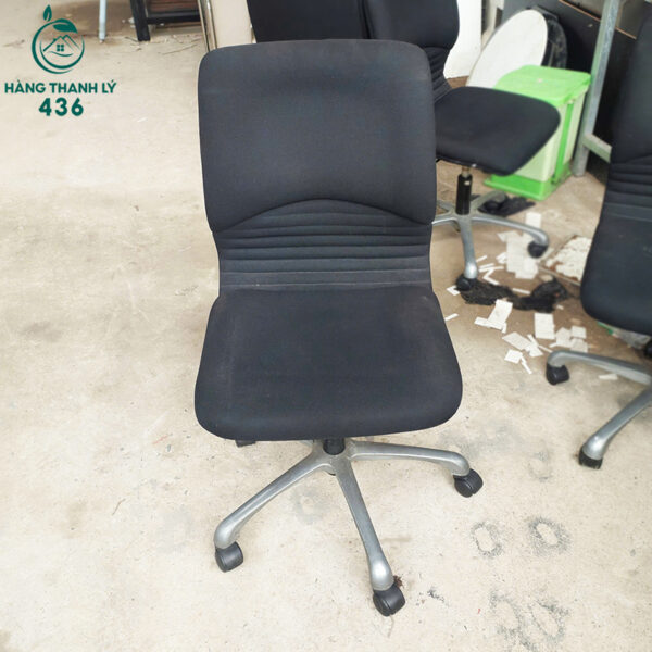 ghe xoay cu khong tay mau den gia re 2