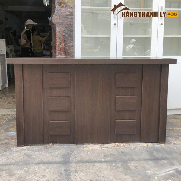 Ban-giam-doc-nau Ban giam doc nau