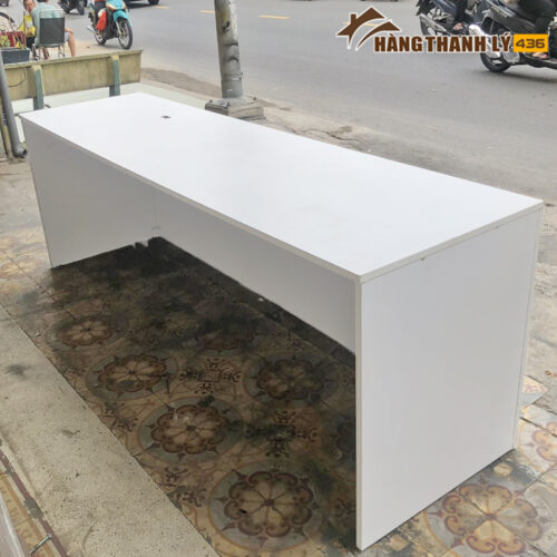 Bàn Làm Việc Gỗ 2M2 Cũ 3 Quay le tan trang 1