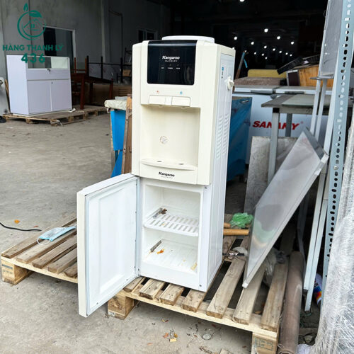 cay nuoc nong lanh kangaroo trang cu nhieu mau 12