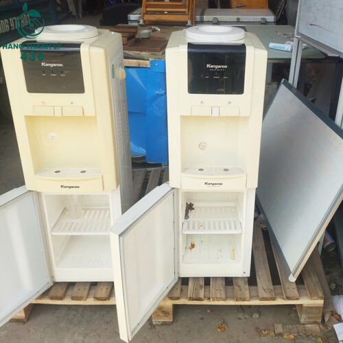 cay nuoc nong lanh kangaroo trang cu nhieu mau 2