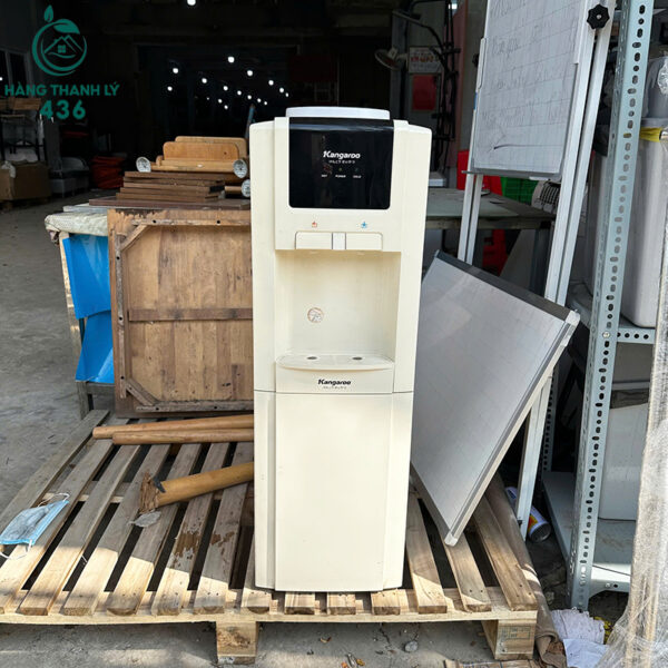 cay nuoc nong lanh kangaroo trang cu nhieu mau 6