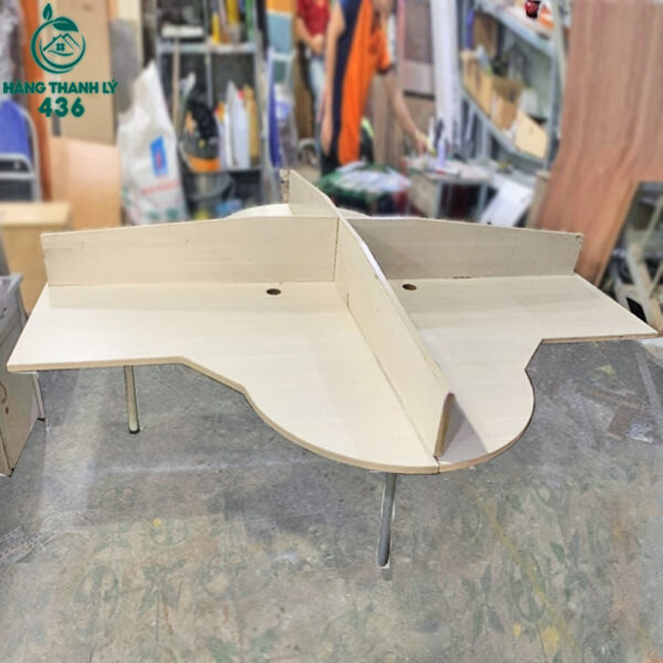 ban lam viec cum cu 3