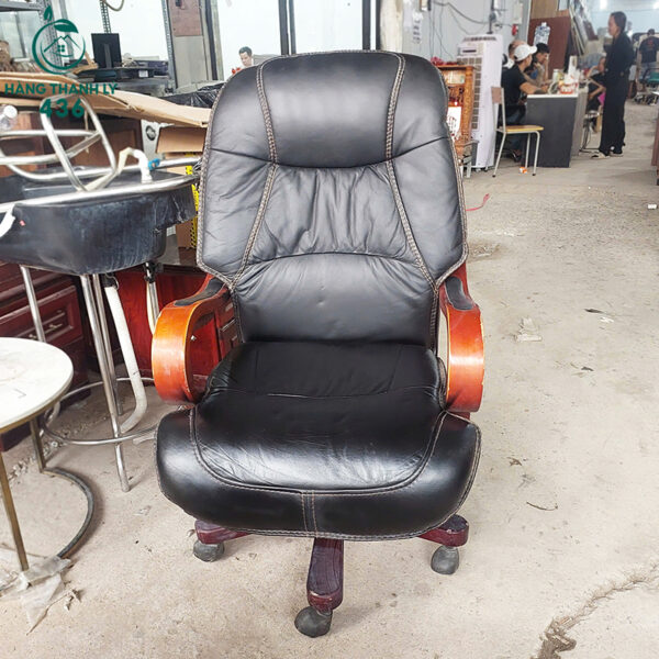 ghe giam doc boc da chan xoay cu 1