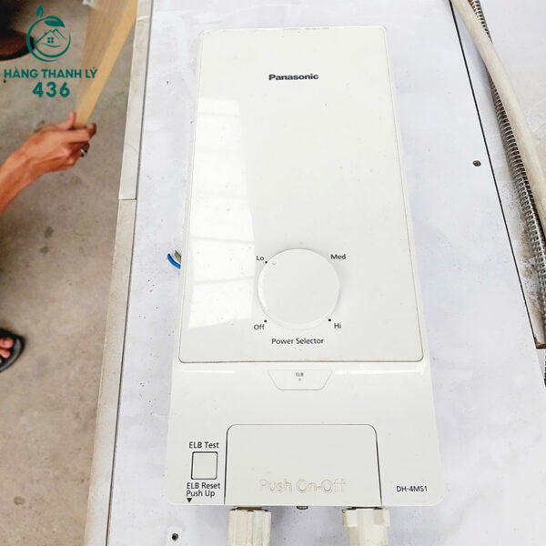 may tam nuoc nong panasonic cu nhieu mau