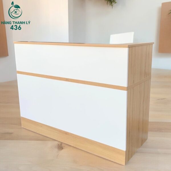 quay thu ngan thanh ly 3