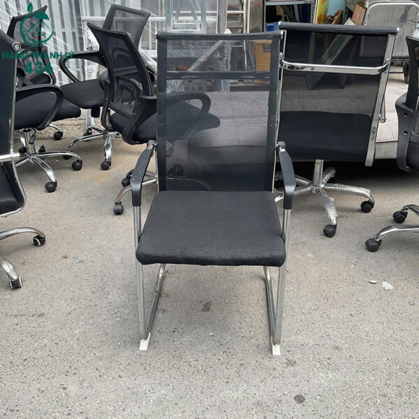 ghe van phong cu chan quy lung luoi 2