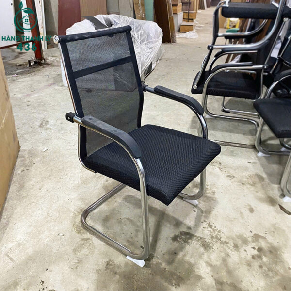 ghe van phong cu chan quy lung luoi thap 4