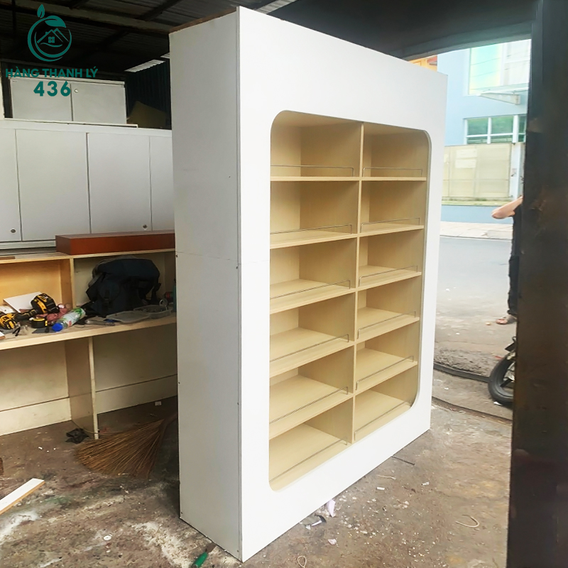 Kệ Tủ Gỗ Trưng Bày Sản Phẩm Cũ 2M15 x 1M6 ke-trung-bay-cu-2 Kệ Tủ Gỗ Trưng Bày Sản Phẩm Cũ 2M15 x 1M6