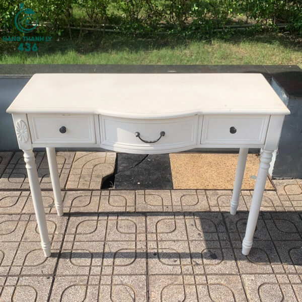 ban trang tri cu ban trang tri cu