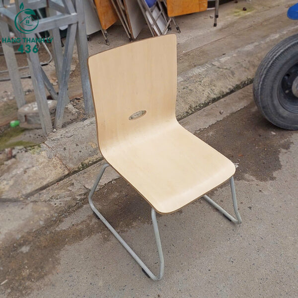 ghe tua lung go chan sat cu gia re 1