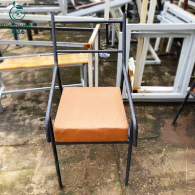 Tổng Hợp 10+ Mẫu Ghế Khung Sắt Lót Đệm Mới 95% ghe-cafe-khung-sat-cu-3-400x400 Tổng Hợp 10+ Mẫu Ghế Khung Sắt Lót Đệm Mới 95%